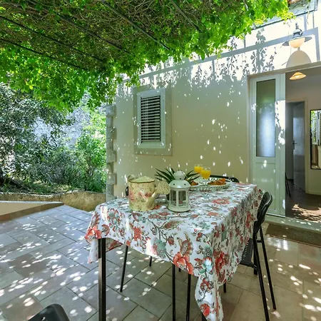 Casa vacanze Family House Frana