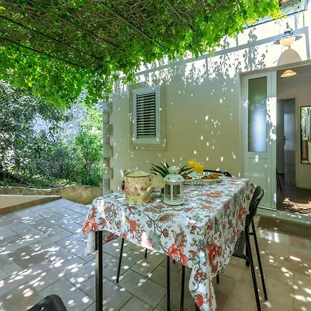 Holiday home Family House Frana
